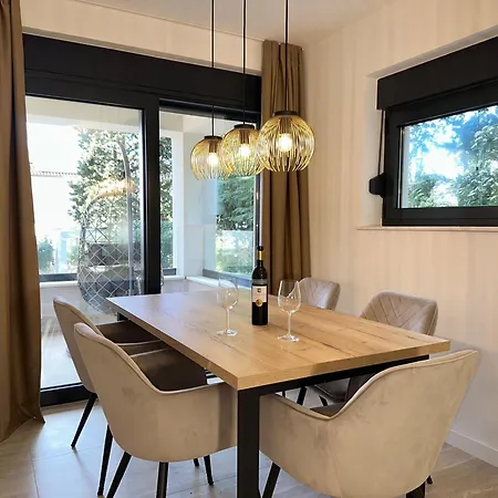 M - Luxury With Private Pools * Пунат