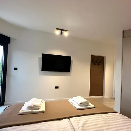 Apartament M - Luxury With Private Pools