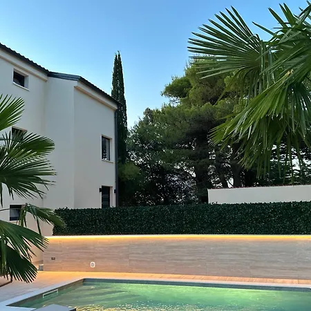 Apartament M - Luxury With Private Pools *
