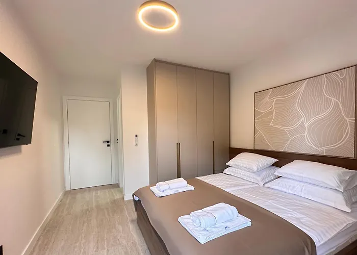 M - Luxury With Private Pools Апартаменты *