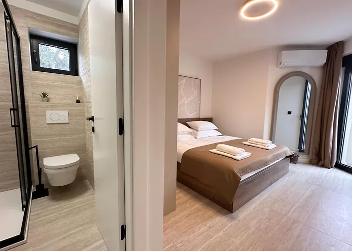 M - Luxury With Private Pools Апартаменты *
