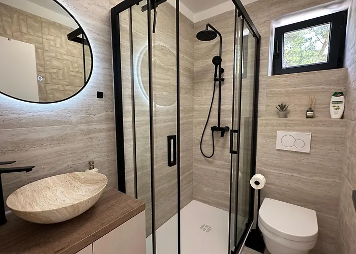 M - Luxury With Private Pools * Пунат
