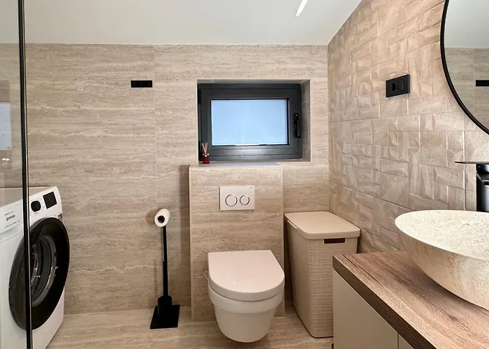 M - Luxury With Private Pools Пунат