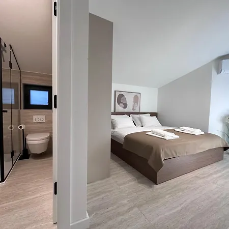 Apartment M - Luxury With Private Pools