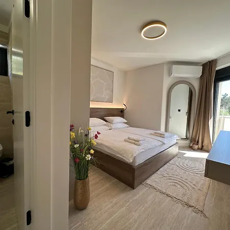 Apartament M - Luxury With Private Pools