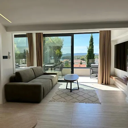 Apartament M - Luxury With Private Pools Punat