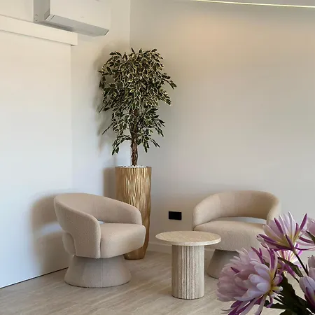 M - Luxury With Private Pools Apartament *