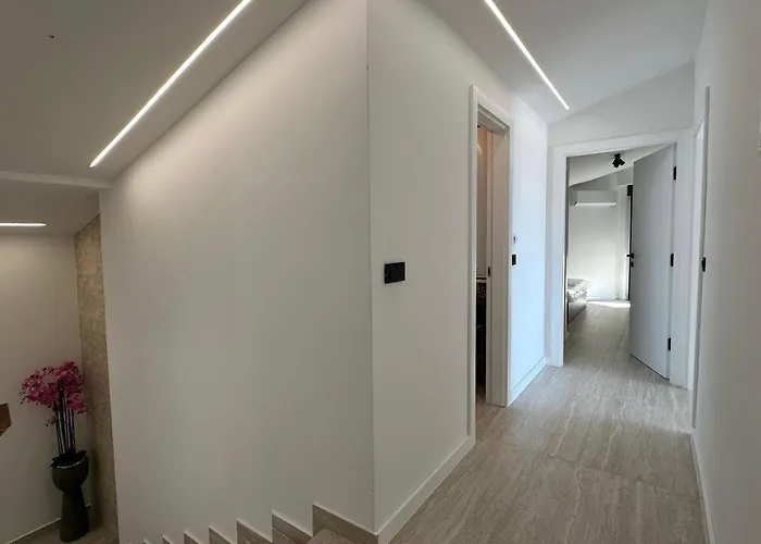 Apartment M - Luxury With Private Pools