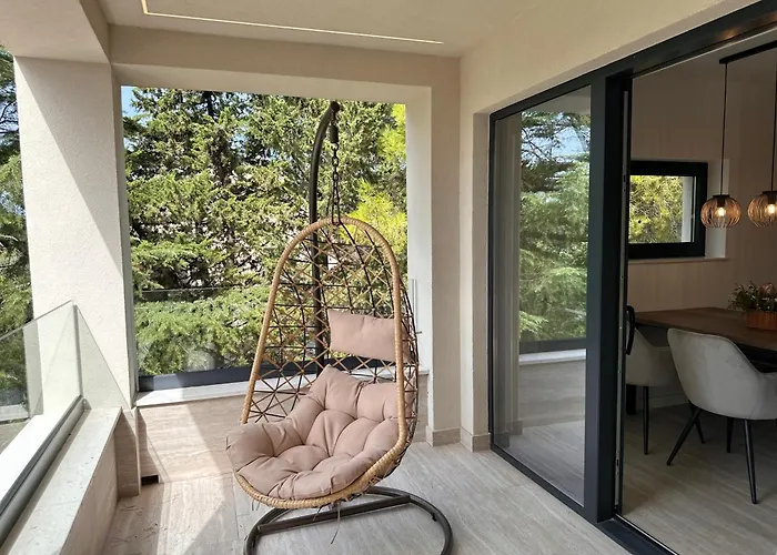 Apartment M - Luxury With Private Pools