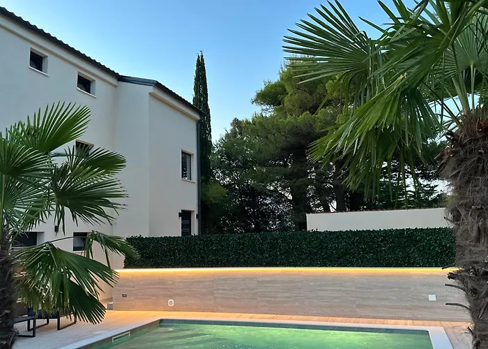 Apartment M - Luxury With Private Pools *