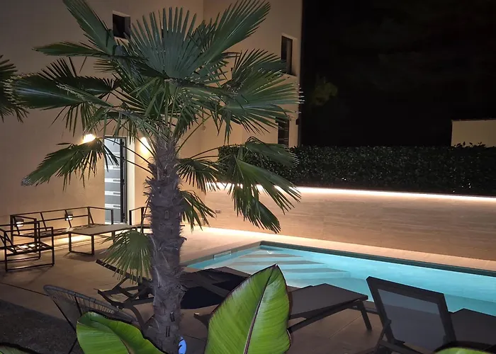 Apartment M - Luxury With Private Pools *