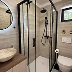 M - Luxury With Private Pools * Punat
