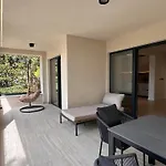 M - Luxury With Private Pools