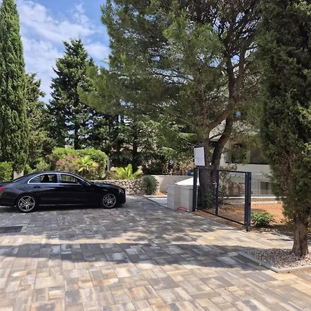 M - Luxury With Private Pools * Punat