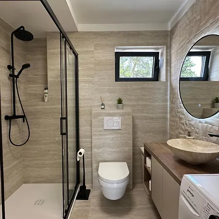 M - Luxury With Private Pools * Punat