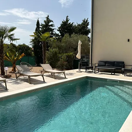 M - Luxury With Private Pools Daire