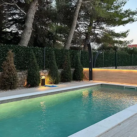 M - Luxury With Private Pools Daire *
