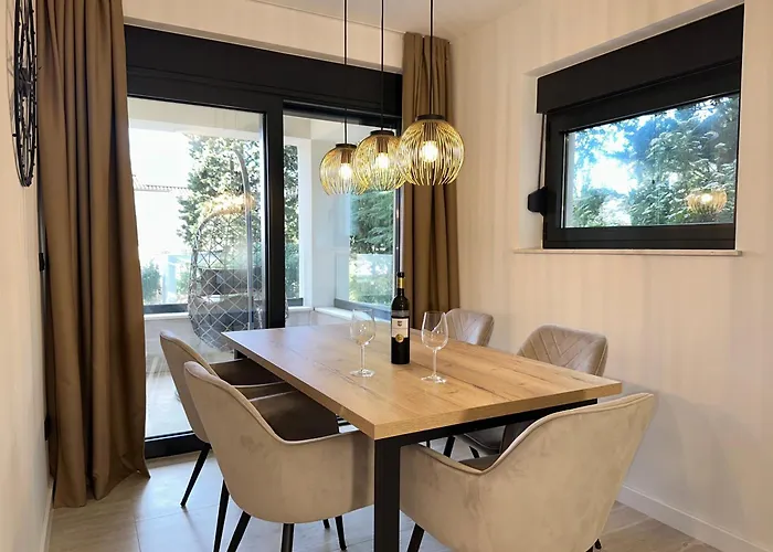 M - Luxury With Private Pools * Punat