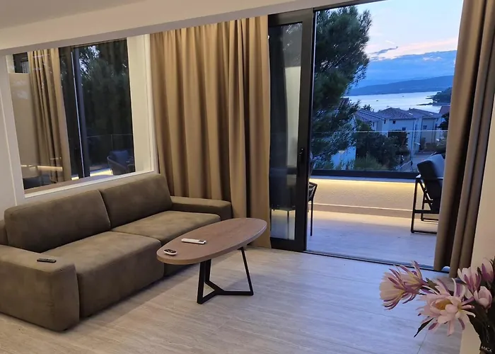 M - Luxury With Private Pools Apartament *