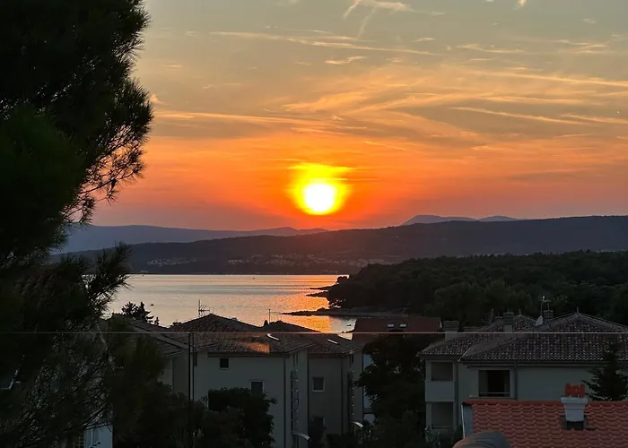 Apartament M - Luxury With Private Pools Punat