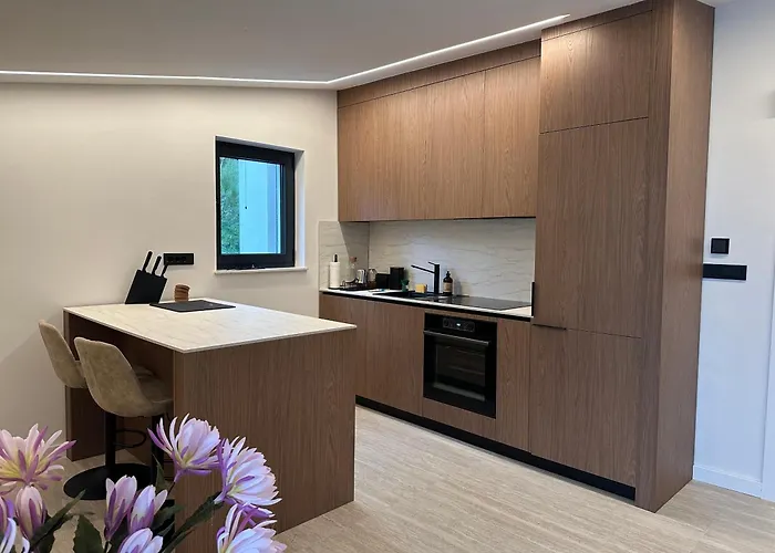 M - Luxury With Private Pools Punat